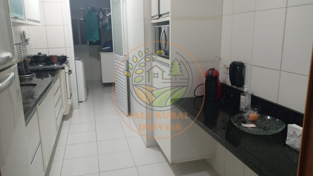 Apartamento à venda com 3 quartos, 90m² - Foto 1