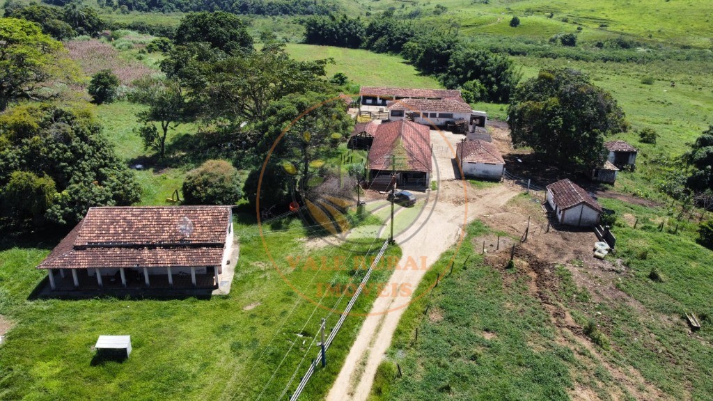 Fazenda à venda com 3 quartos, 56m² - Foto 1