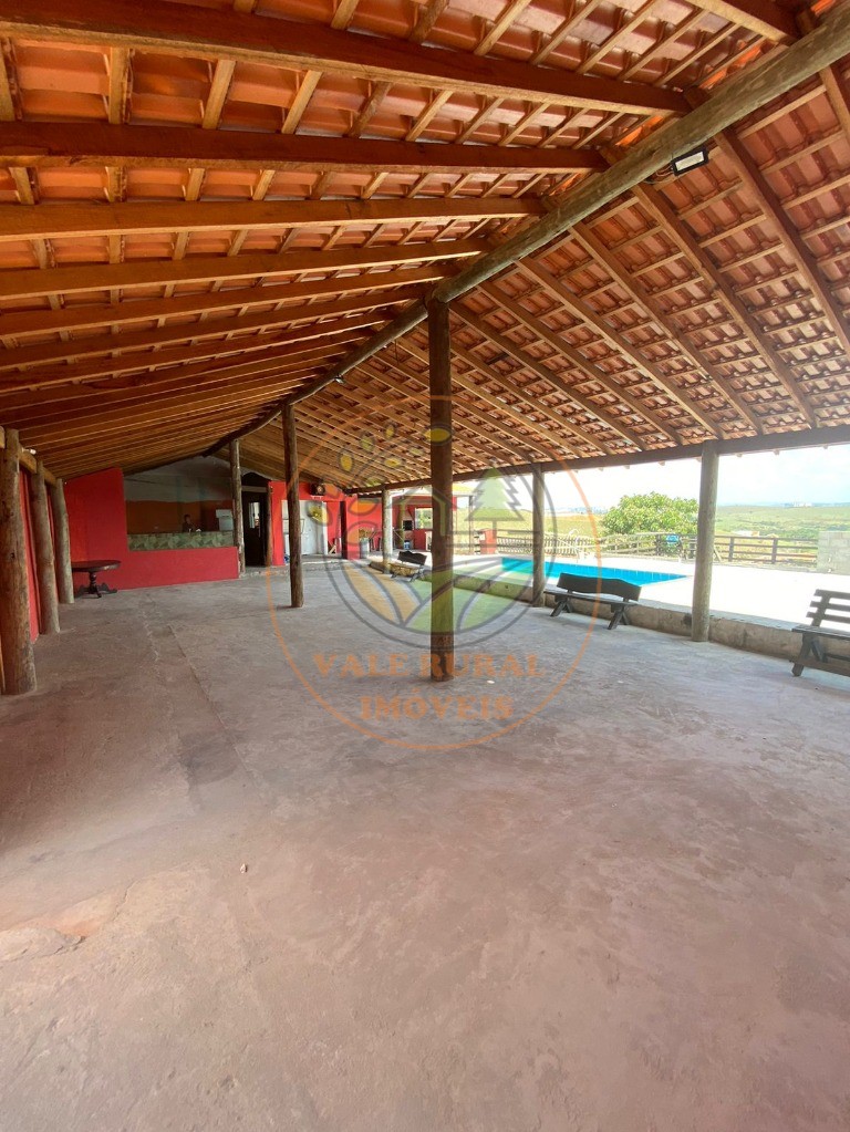 Chácara à venda com 3 quartos, 2200m² - Foto 11