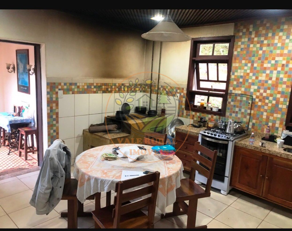 Fazenda à venda com 5 quartos, 176m² - Foto 32