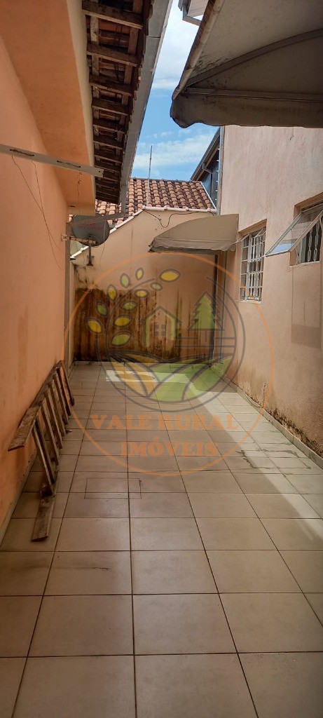 Casa à venda com 3 quartos, 250m² - Foto 23