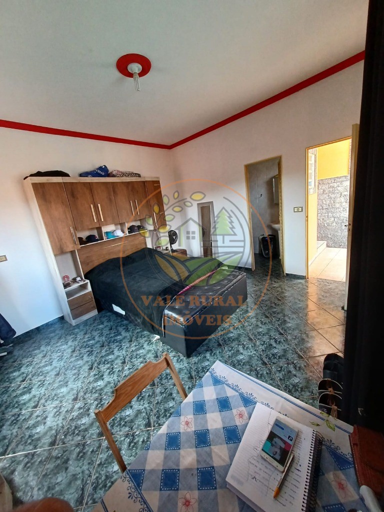 Casa à venda com 4 quartos, 150m² - Foto 12