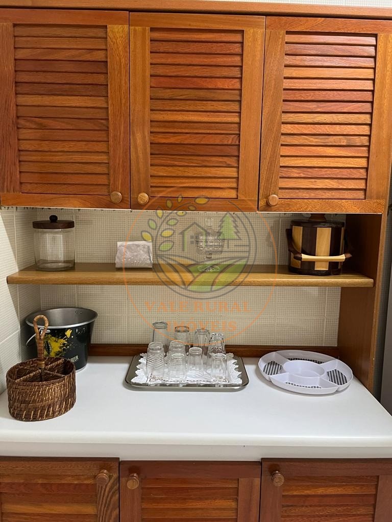 Apartamento à venda com 3 quartos, 188m² - Foto 9