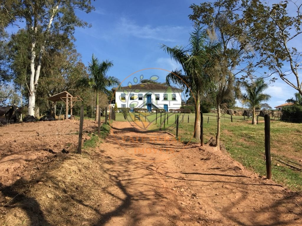 Fazenda à venda com 8 quartos, 114m² - Foto 6