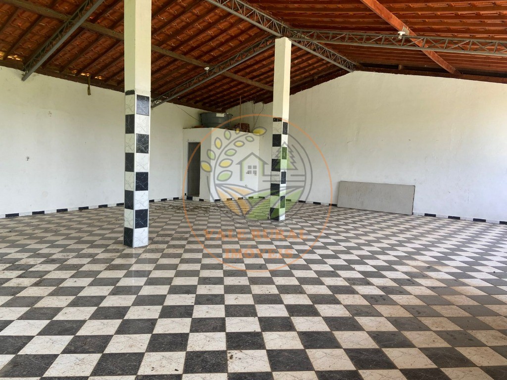 Chácara à venda com 2 quartos, 1500m² - Foto 8