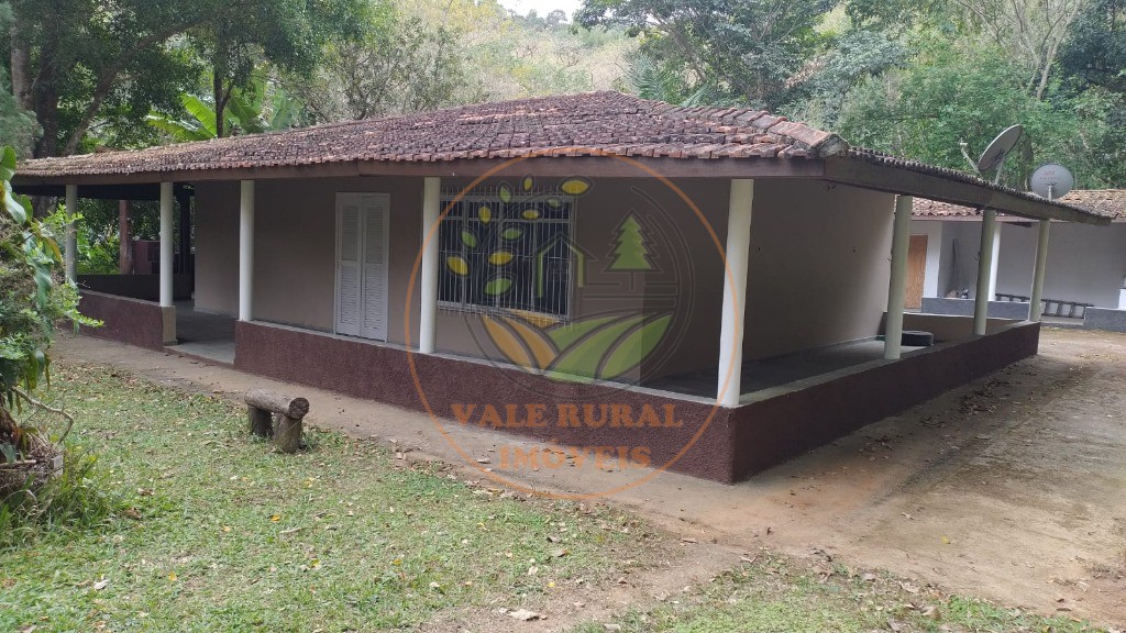 Chácara à venda com 3 quartos, 10000m² - Foto 1