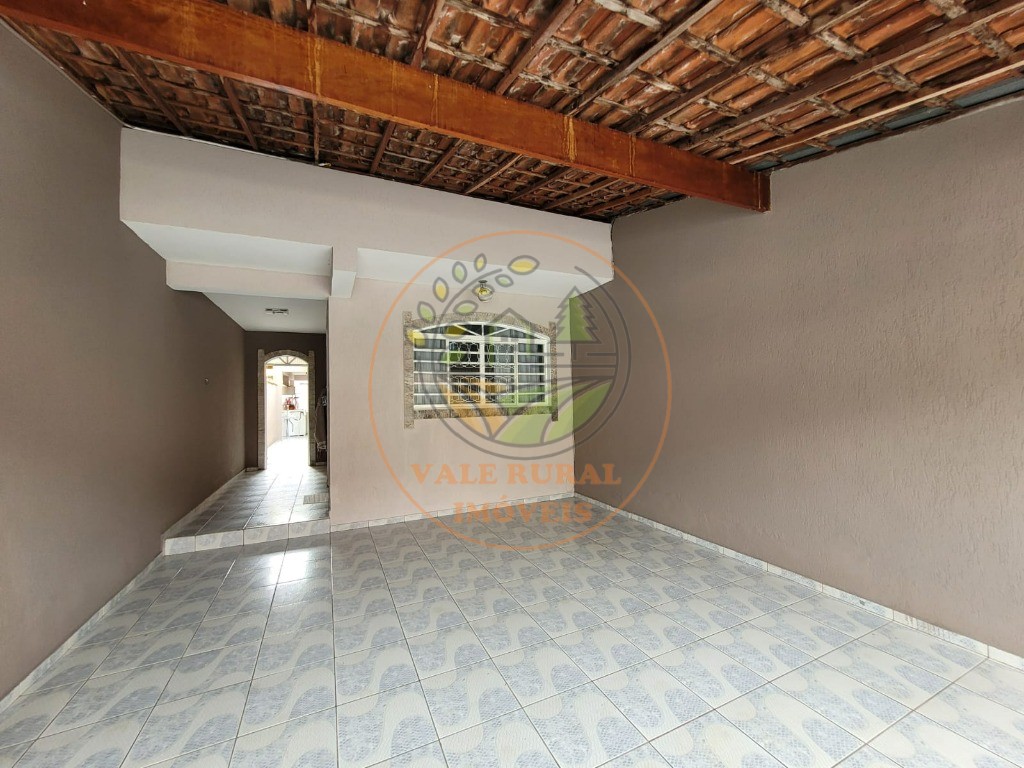 Casa à venda com 2 quartos, 140m² - Foto 2