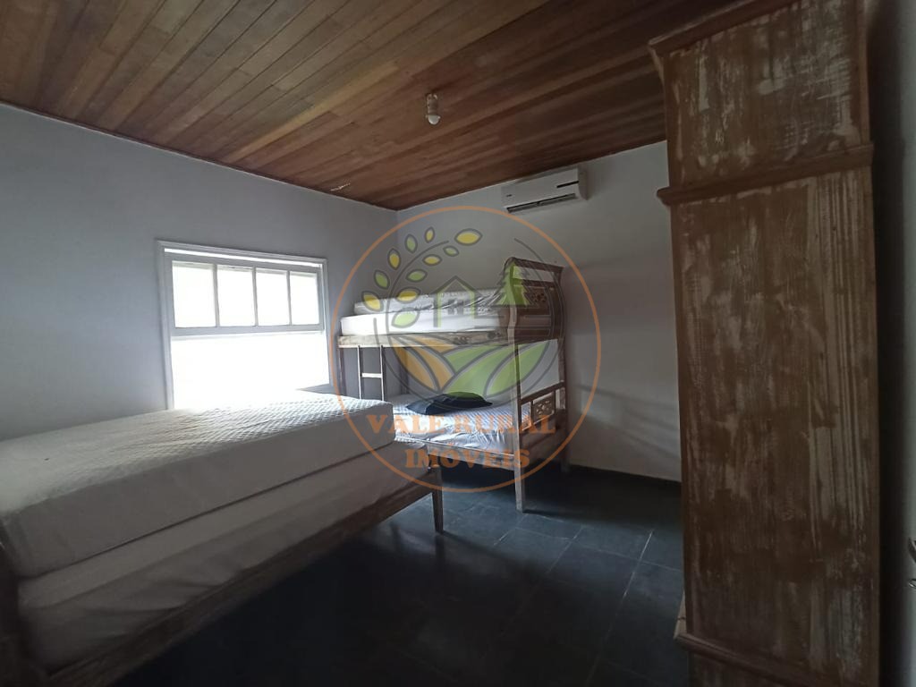 Sítio à venda com 3 quartos, 4m² - Foto 19