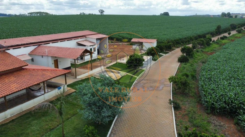 Fazenda à venda com 5 quartos, 171m² - Foto 30