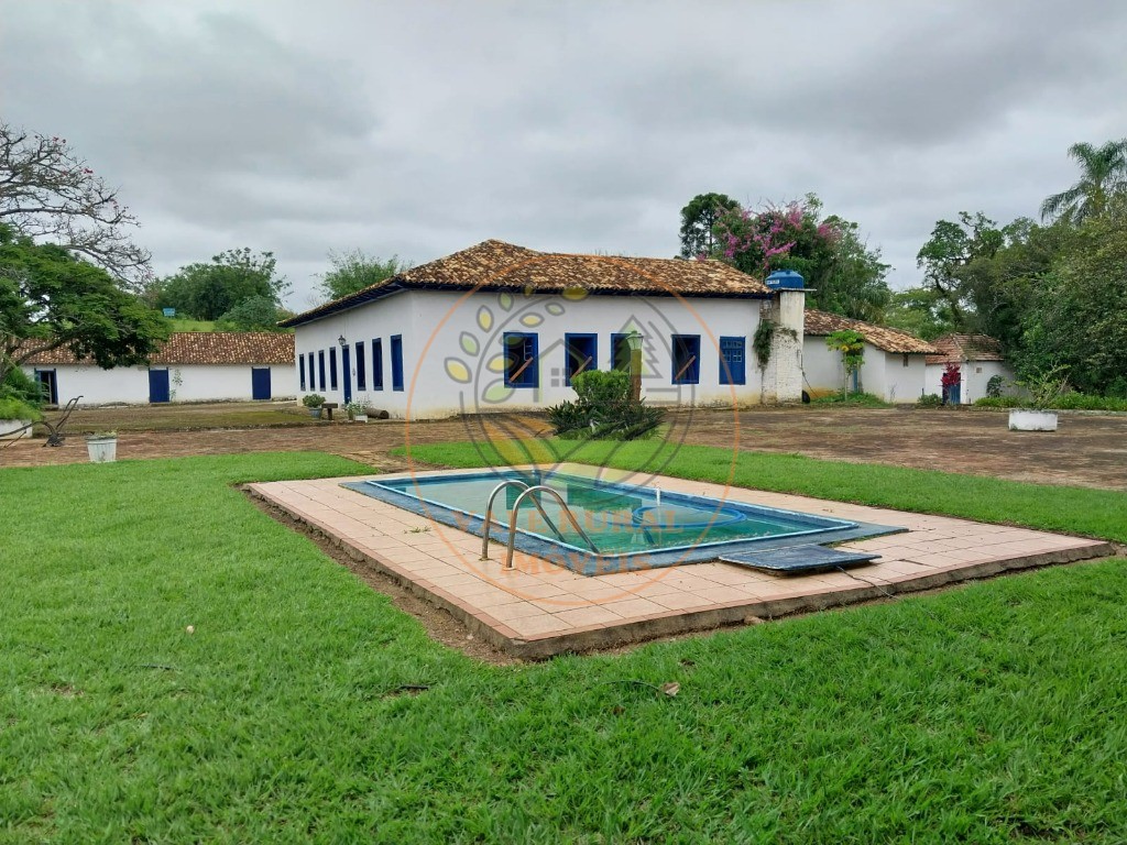 Fazenda à venda com 5 quartos, 11m² - Foto 1