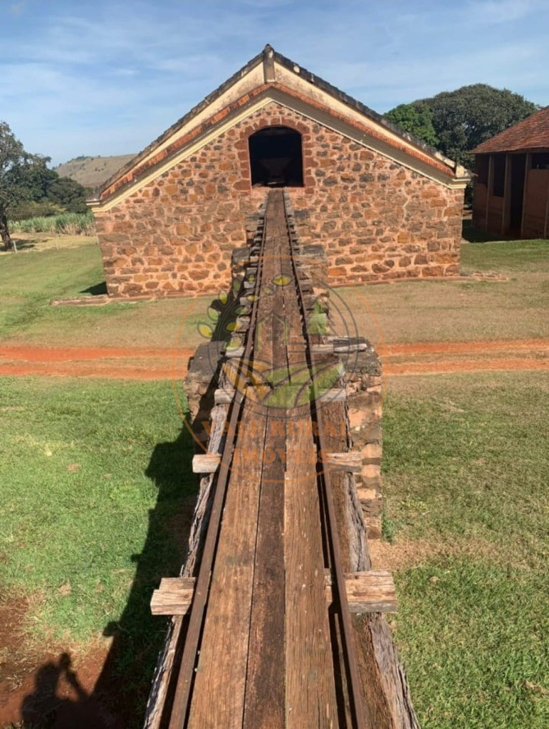 Fazenda à venda com 4 quartos, 636m² - Foto 9