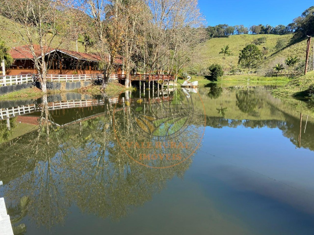 Fazenda à venda com 3 quartos, 36m² - Foto 1