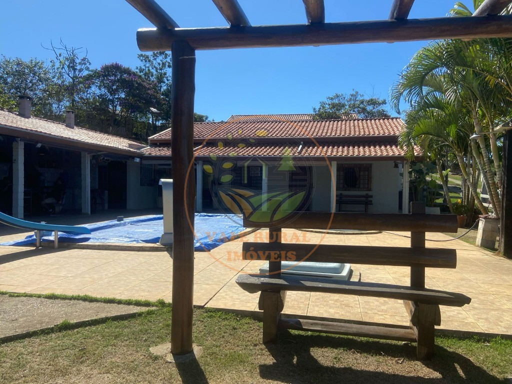 Chácara à venda com 2 quartos, 2200m² - Foto 9