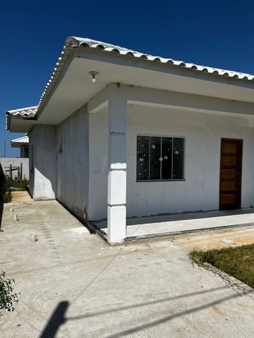 Casa à venda com 3 quartos - Foto 1