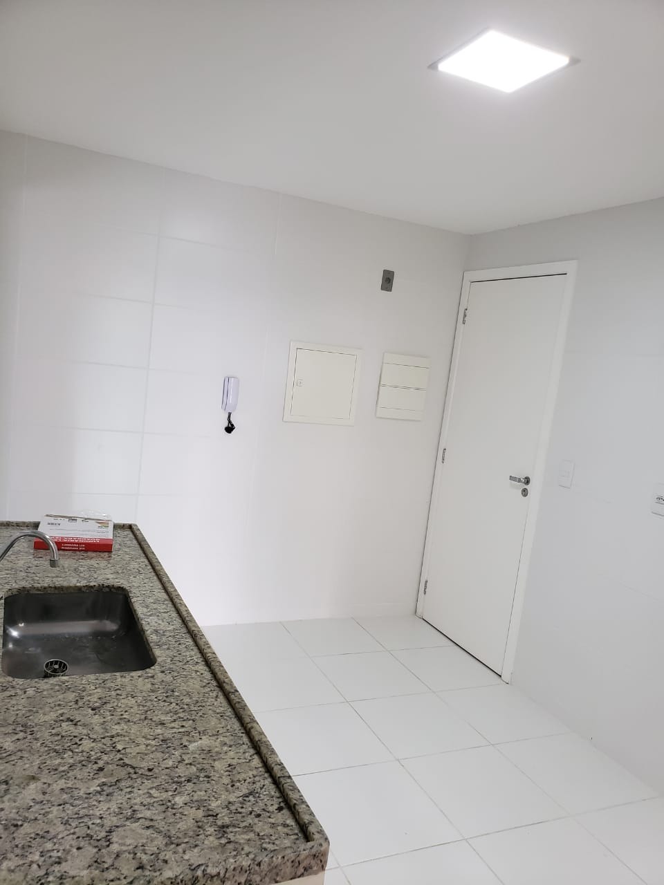 Apartamento à venda com 2 quartos, 95m² - Foto 9