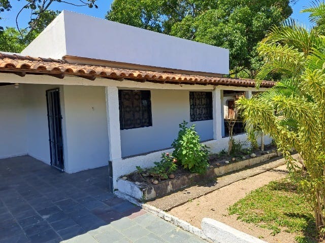 Casa à venda com 3 quartos - Foto 1