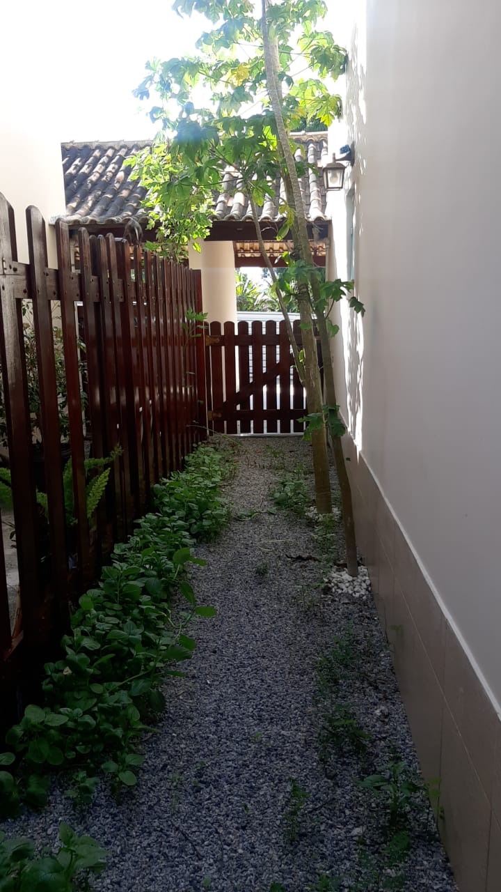 Casa à venda com 3 quartos, 10m² - Foto 6