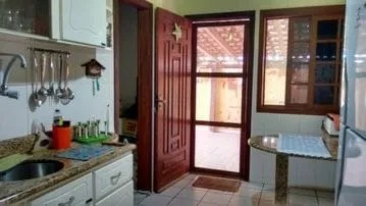 Casa à venda com 3 quartos - Foto 10