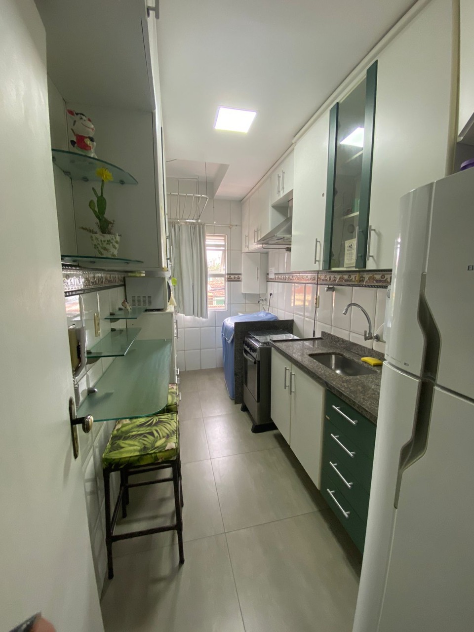 Apartamento à venda com 2 quartos, 75m² - Foto 17