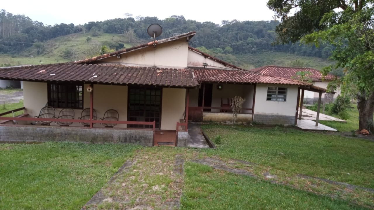 Fazenda à venda com 8 quartos - Foto 2