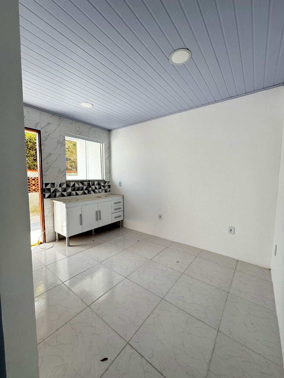 Casa para alugar com 3 quartos, 100m² - Foto 14