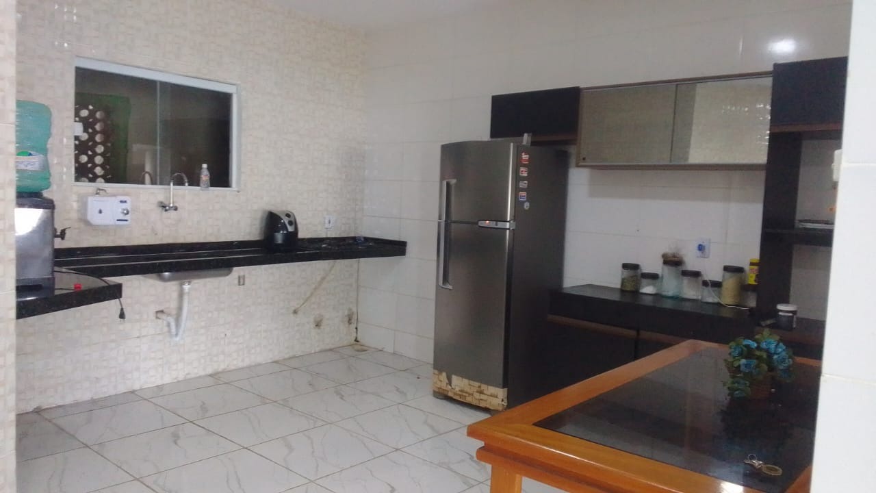 Casa para alugar com 7 quartos, 110m² - Foto 6