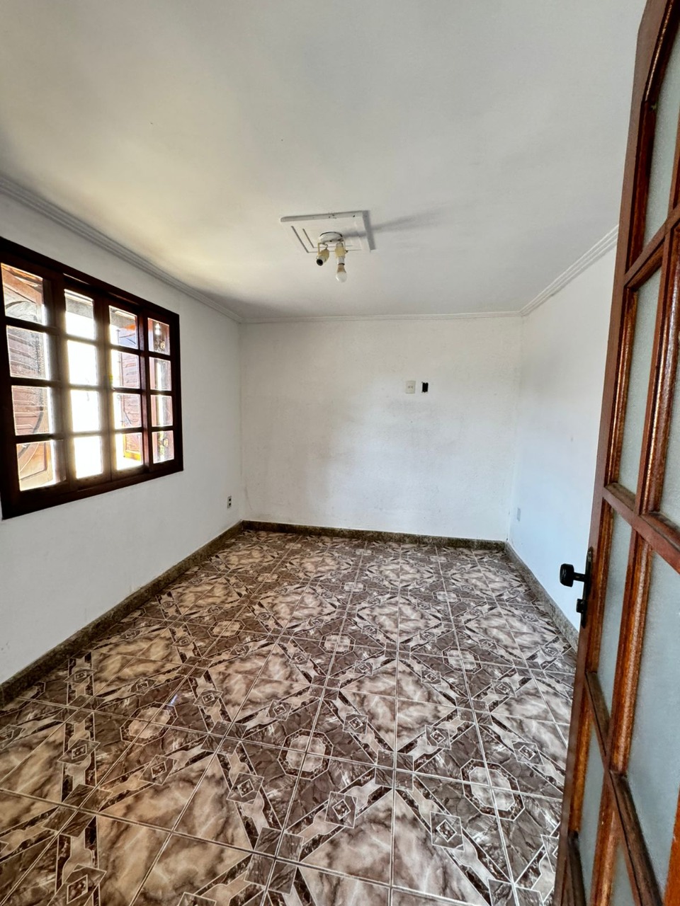 Casa para alugar com 4 quartos, 110m² - Foto 14