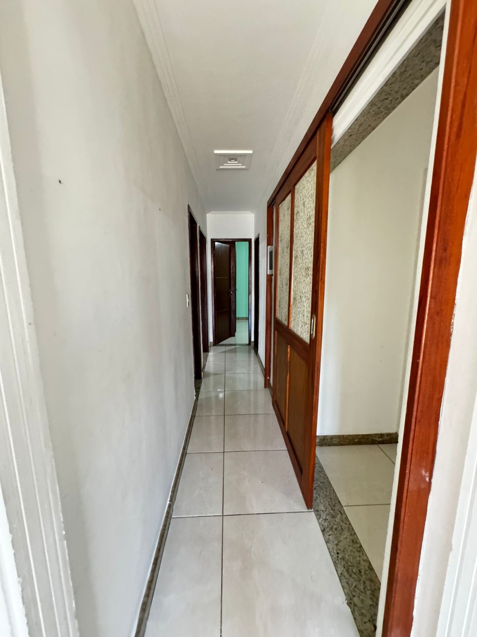 Casa para alugar com 4 quartos, 110m² - Foto 27