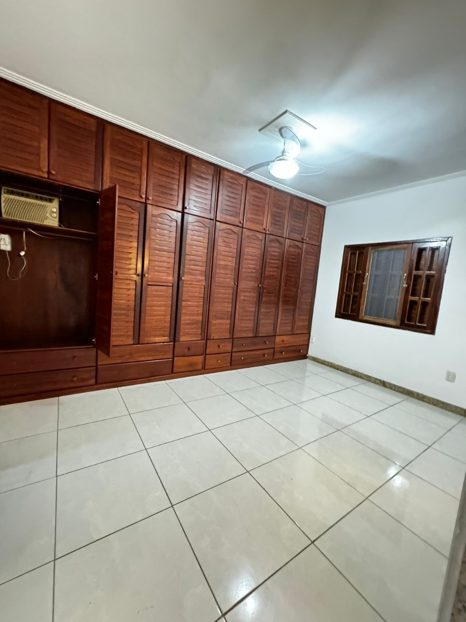 Casa para alugar com 4 quartos, 110m² - Foto 28