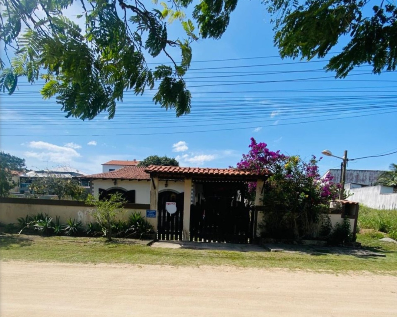 Casa à venda com 3 quartos - Foto 1