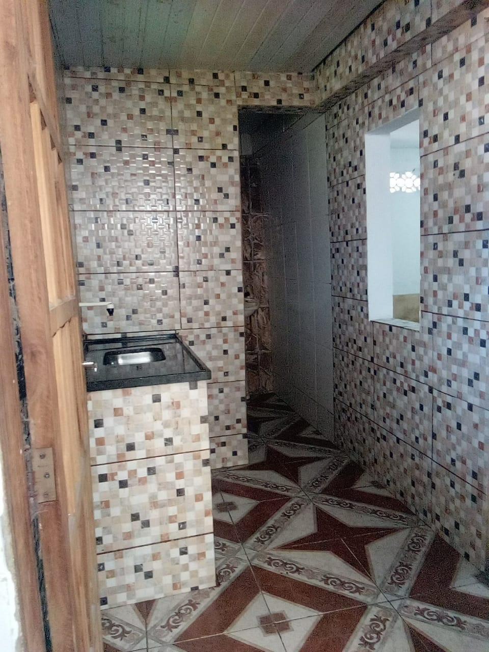 Casa para alugar com 1 quarto, 100m² - Foto 1