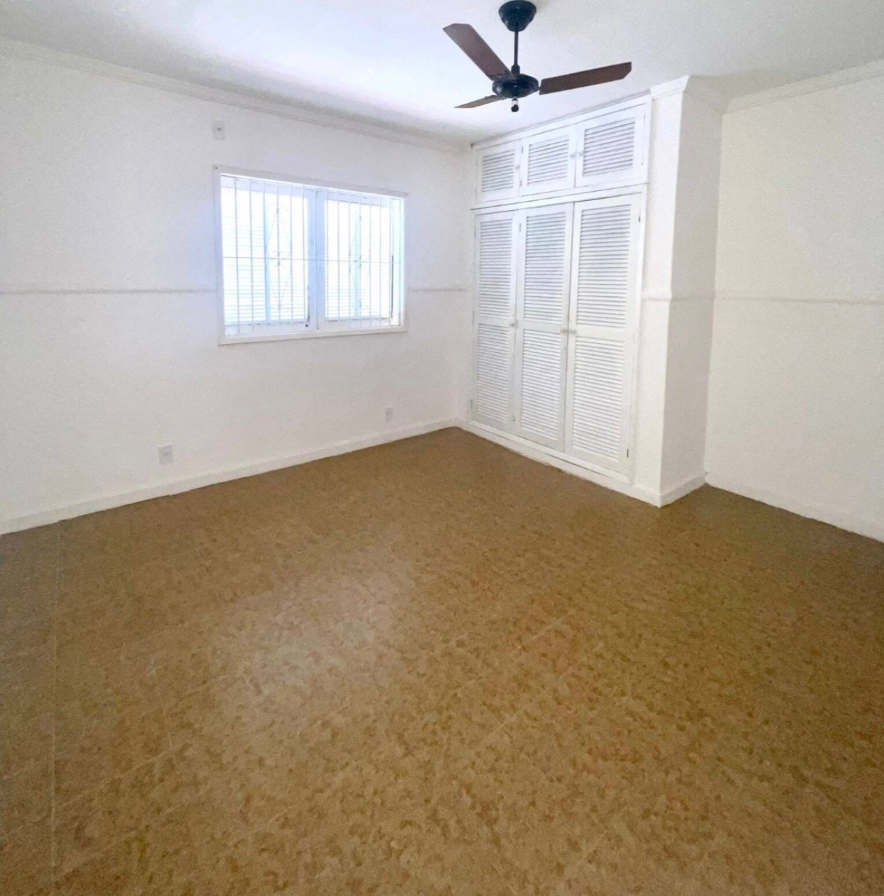 Casa à venda com 3 quartos, 360m² - Foto 5