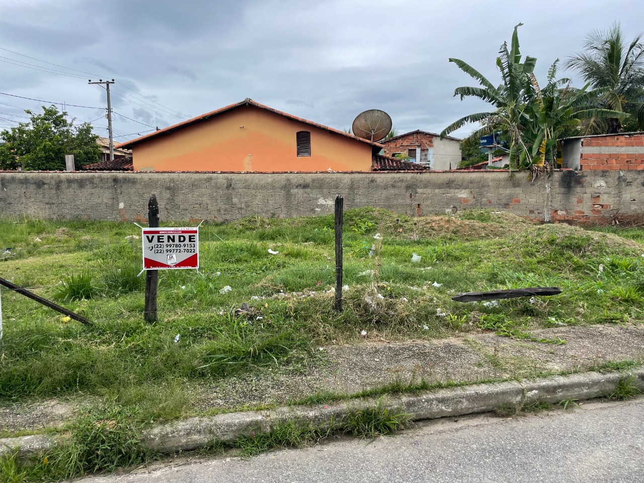 Terreno à venda, 240m² - Foto 1