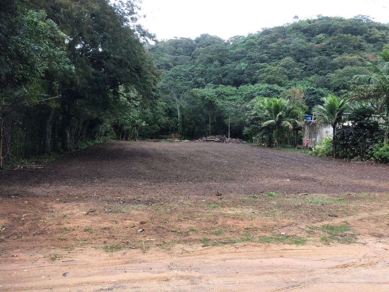 Terreno à venda, 1350m² - Foto 1