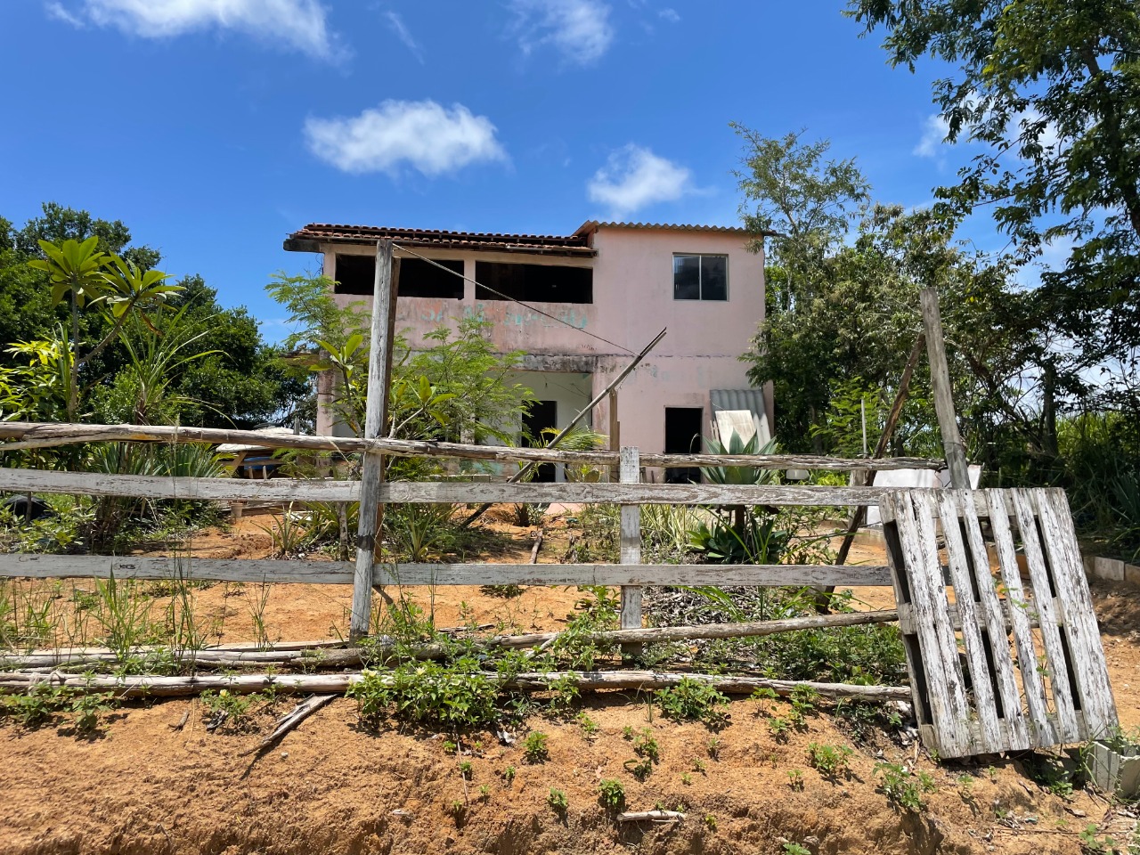 Casa à venda com 6 quartos - Foto 1