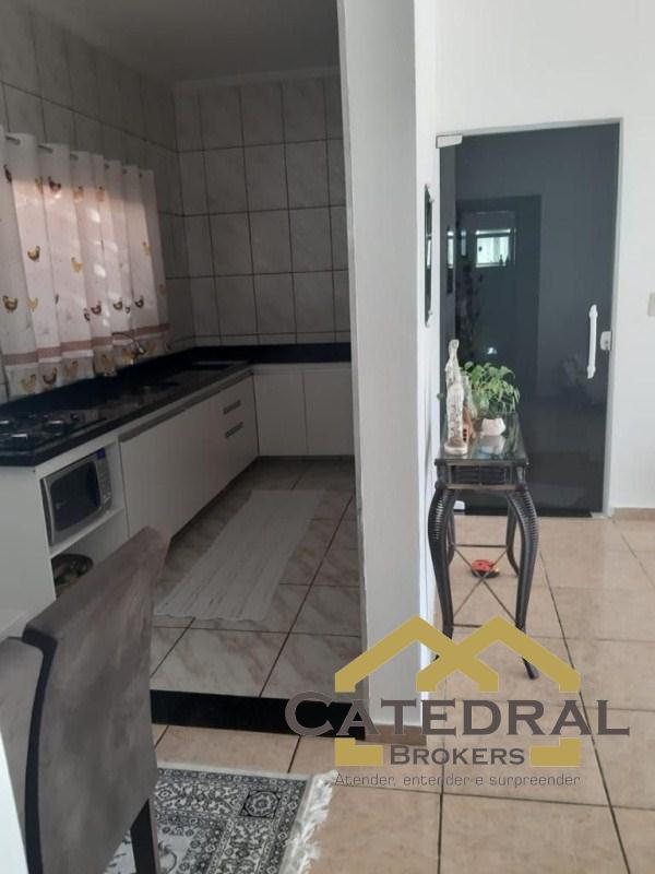 Sobrado à venda com 2 quartos, 189m² - Foto 12