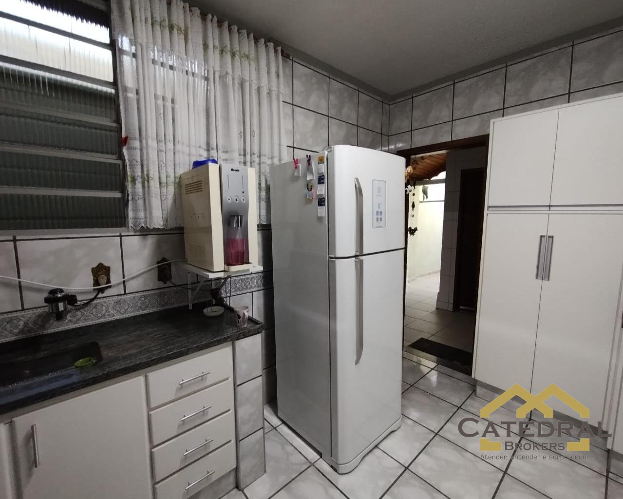 Casa à venda com 3 quartos, 196m² - Foto 6