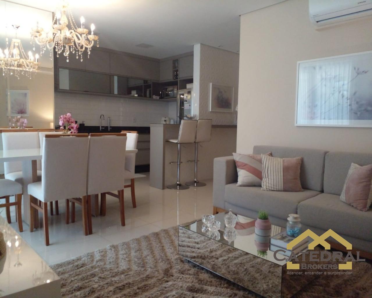 Apartamento à venda com 3 quartos, 98m² - Foto 2