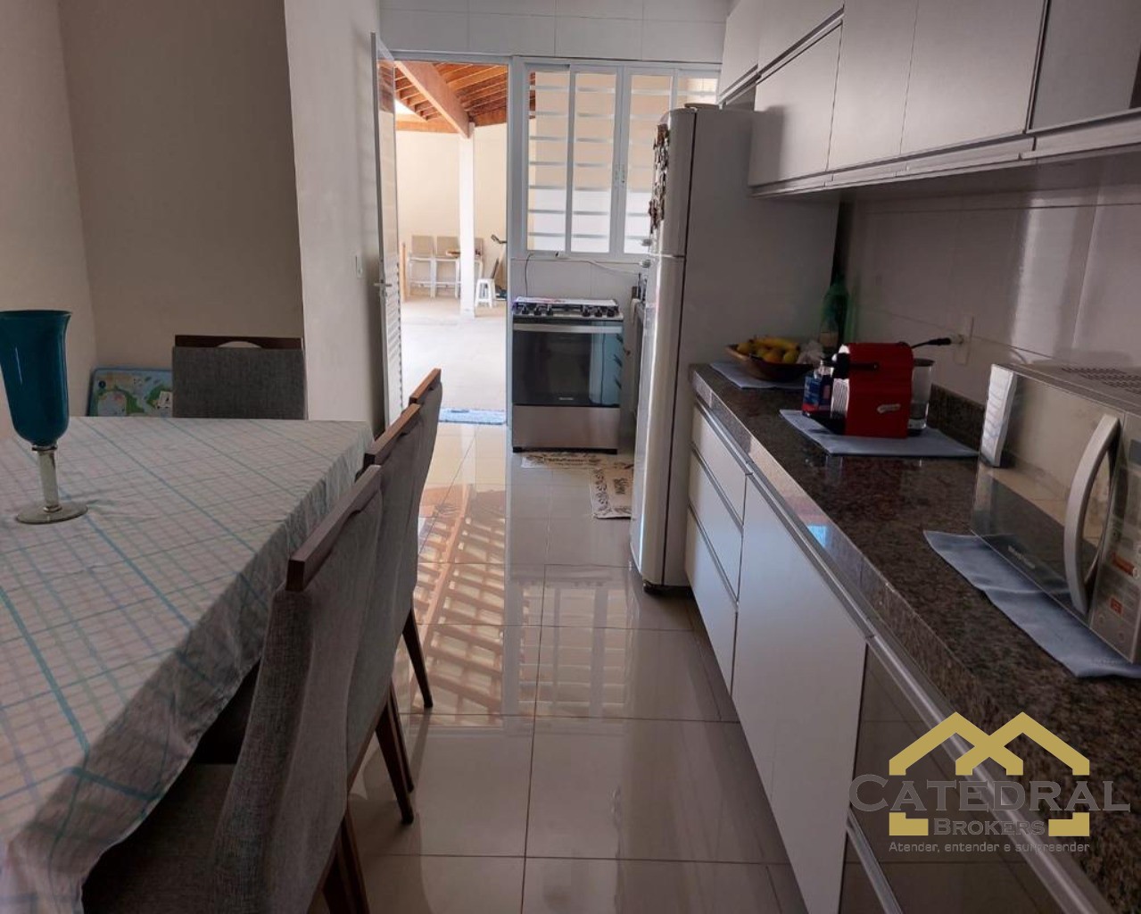 Casa à venda com 2 quartos, 210m² - Foto 17