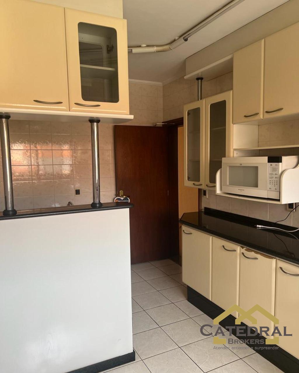 Apartamento à venda e aluguel com 3 quartos, 190m² - Foto 2