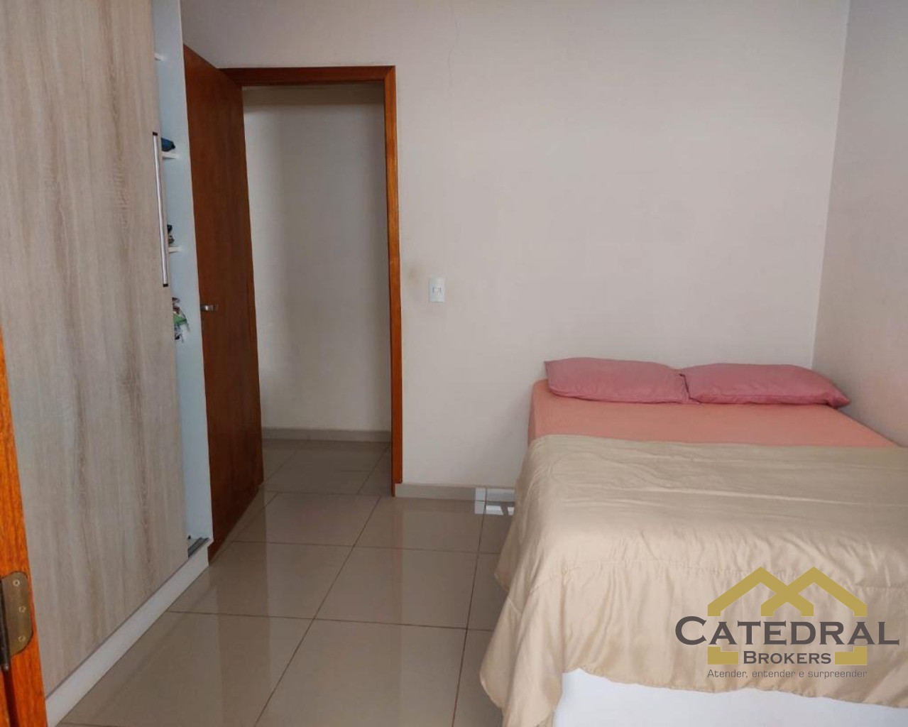 Casa à venda com 2 quartos, 210m² - Foto 12