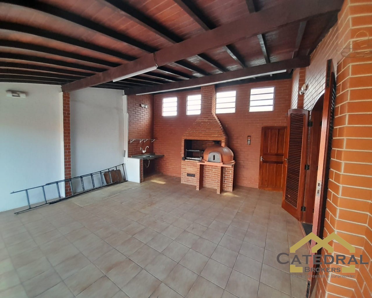 Casa à venda com 2 quartos, 320m² - Foto 21