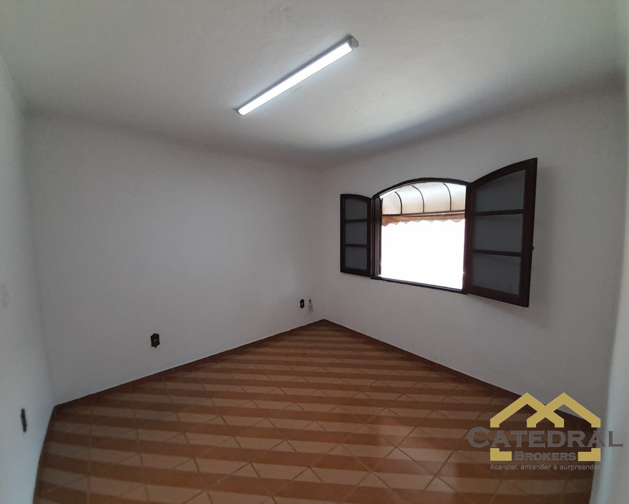 Casa à venda com 2 quartos, 320m² - Foto 16