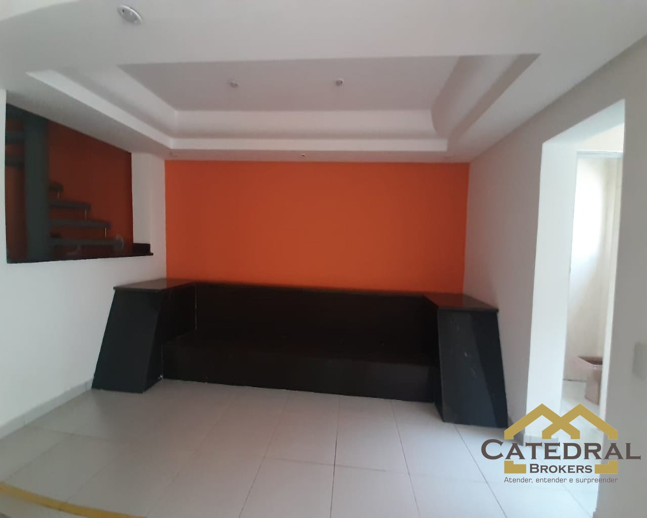 Casa à venda com 3 quartos, 341m² - Foto 4