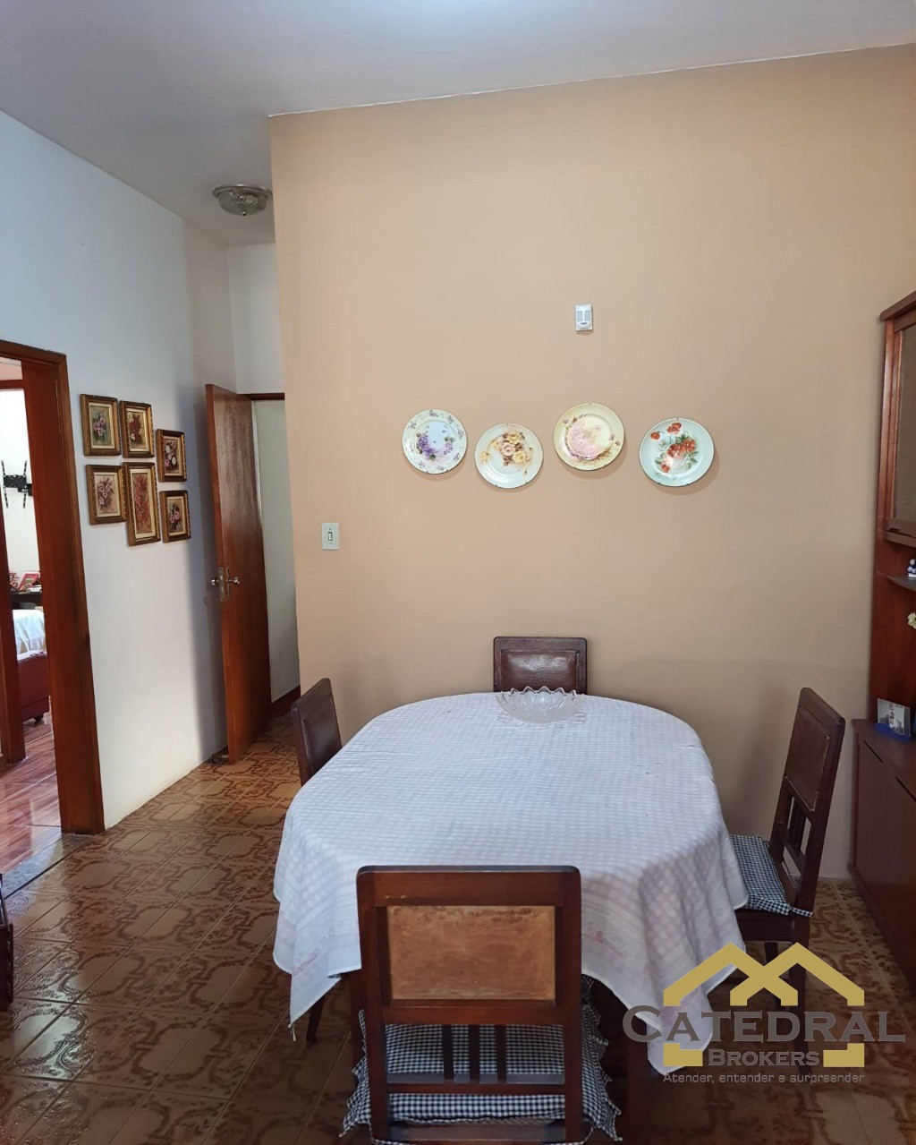 Casa à venda com 3 quartos, 260m² - Foto 4