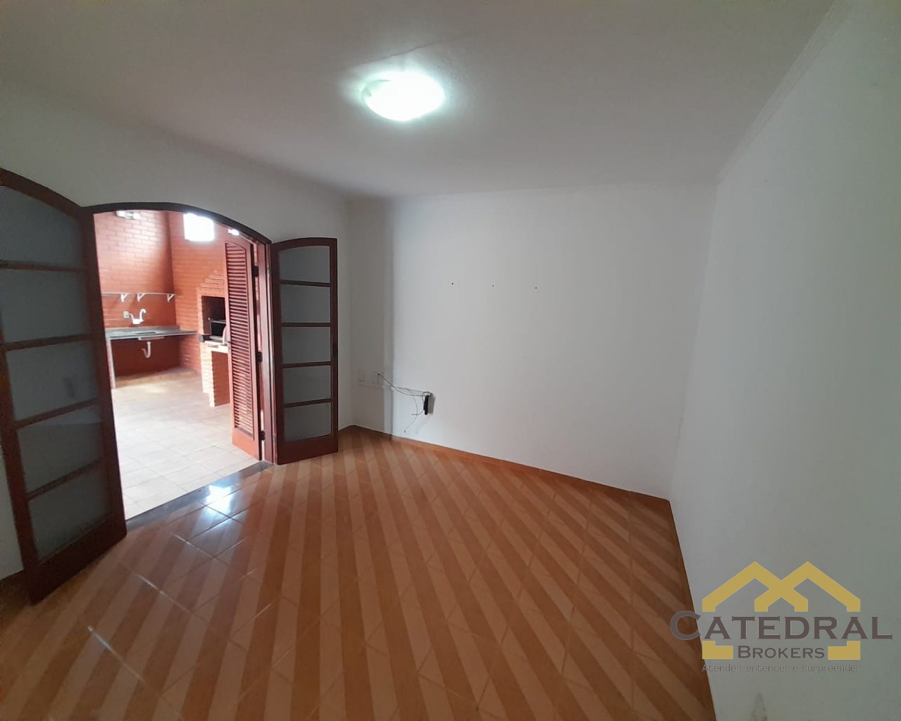 Casa à venda com 2 quartos, 320m² - Foto 18