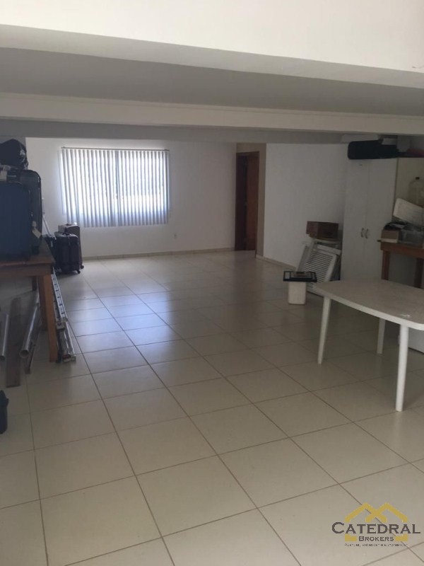 Casa à venda com 4 quartos, 1250m² - Foto 32