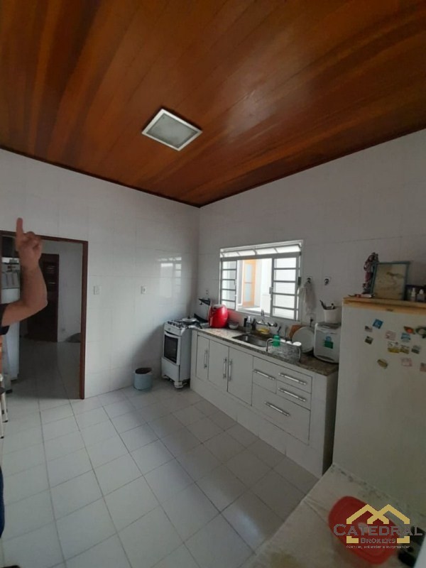 Casa à venda com 1 quarto, 93m² - Foto 5