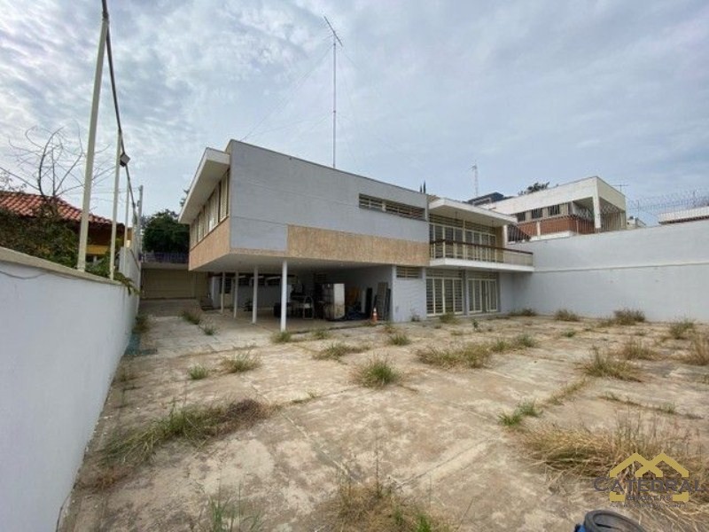 Casa à venda com 3 quartos, 800m² - Foto 15