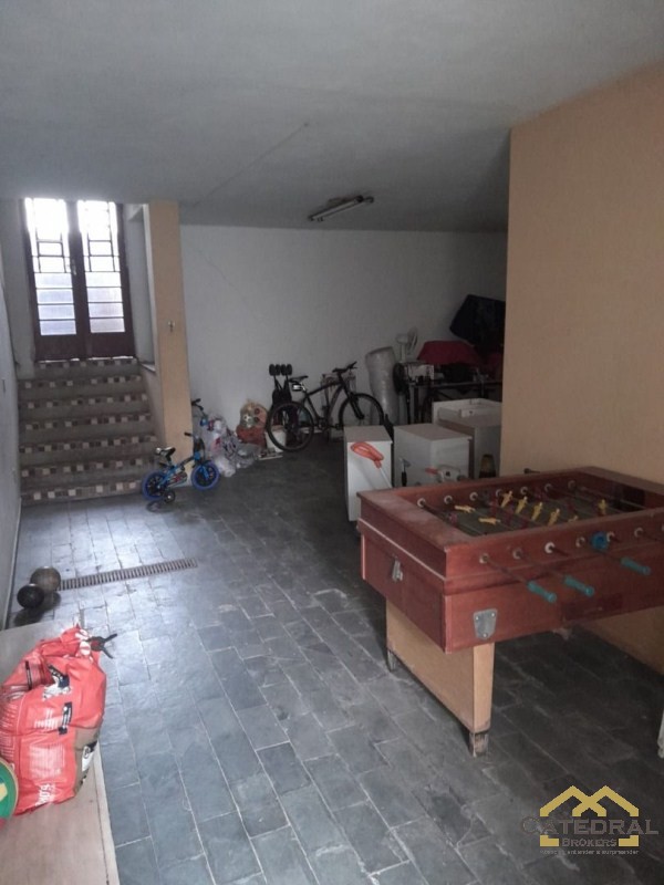 Casa à venda com 4 quartos, 380m² - Foto 14